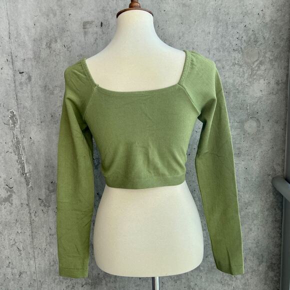 Fabletics Kinsley Seamless Cropped Long Sleeve Top L Hazel Green Athleisure - Picture 4 of 9